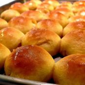 Dinner Rolls for a Crowd