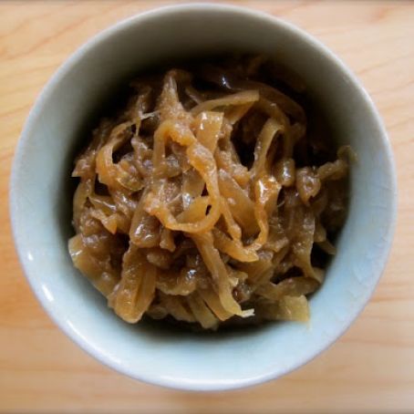 How to Make Slow Cooker Caramelized Onions