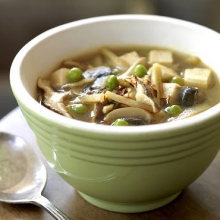 Super Easy Hot and Sour Soup (Slow Cooker)