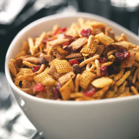 2010 Curried Cran-Orange Snack Mix