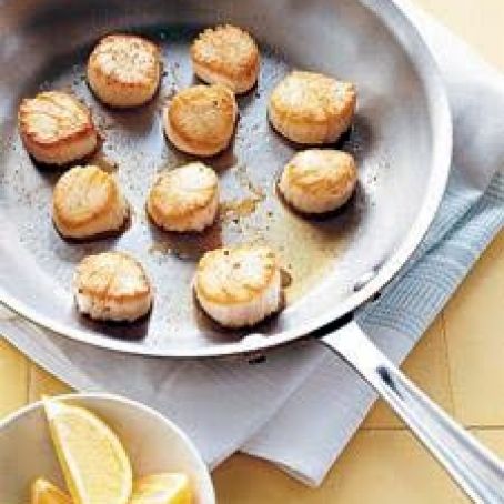 Pan-Seared Scallops with Lemon
