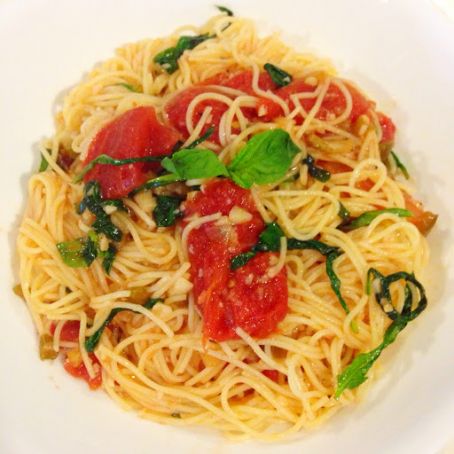 Quick Tomato, Basil & Garlic Pasta Dinner