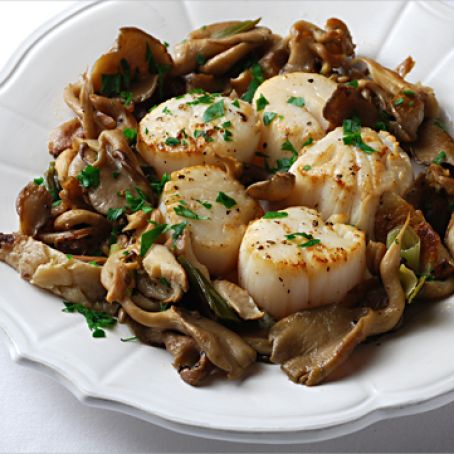 Scallops with Shiitake and Oyster Mushrooms