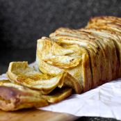 Cheddar, Beer and Mustard pull-apart bread
