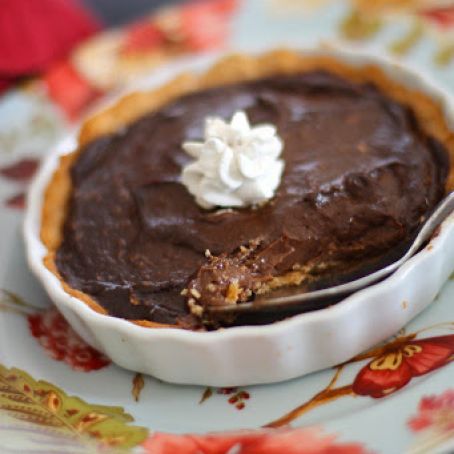 Paleo Vegan Chocolate Coconut Pudding Pie