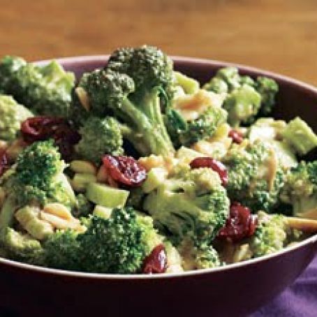Broccoli Peanut salad