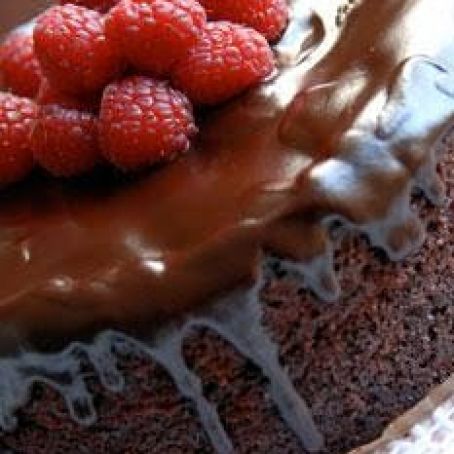 CAKE - Chocolate Whisky Cake with Raspberries