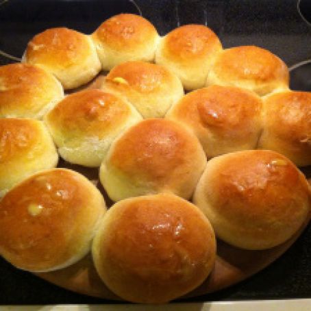 Cake-Mix Dinner Rolls