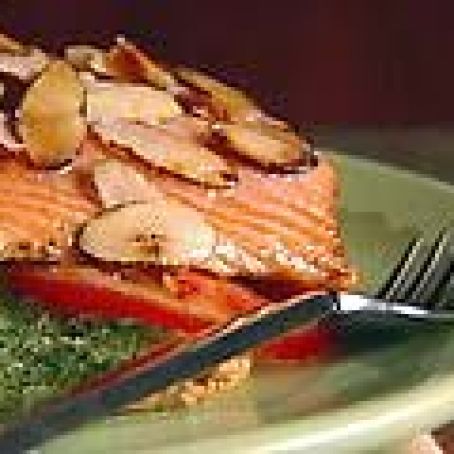 Salmon with Puff Pastry and Pesto