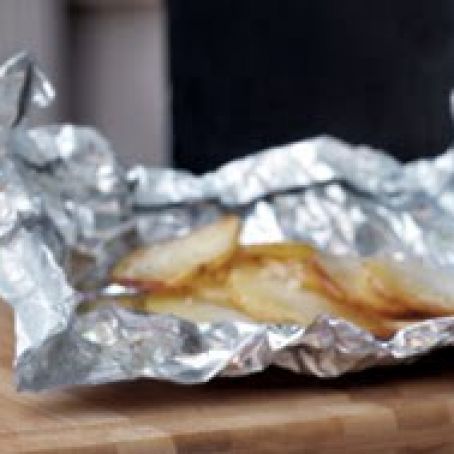 Individual Foil Packets of Grilled Garlic Potatoes