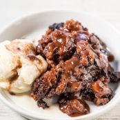 Slow Cooker Hot Fudge Chocolate Cake