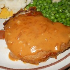 Pork Chops with Sour Cream Sauce