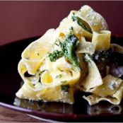 PAPPARDELLE w/GREENS & RICOTTA