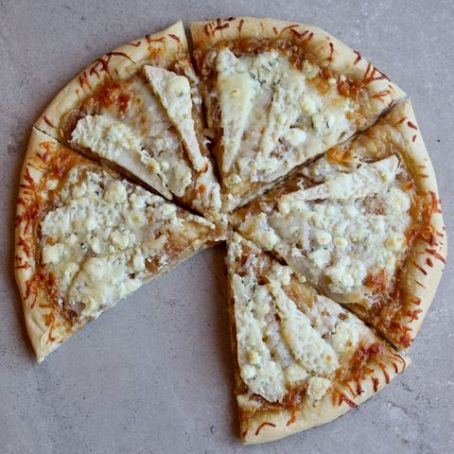 Caramelized Onion, Gorgonzola, and Pear Pizza | Pizza Contest Winner