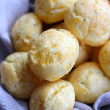 Sharp Cheddar and Thyme Cheese Puffs