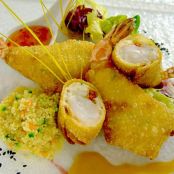 LANGOSTINOS FRITOS EN CAMISA DE WONTON