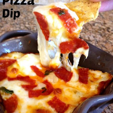 Cheesy Pepperoni Pizza Dip