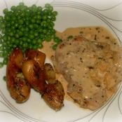 Sauteed Pork Tenderloin Medallions with Apples & Sage Cream Pan Sauce