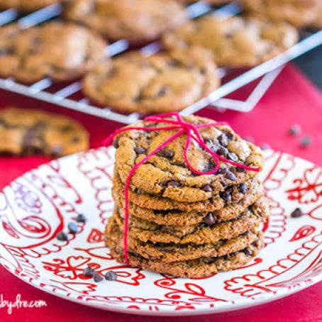 cookie - chewy peanut butter chocolate chip cookies {gluten-free/dairy-free}