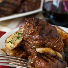 STEAK TIPS WITH CARAMELIZED ONIONS