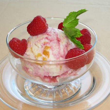 Peach Frozen Yogurt with Berry Swirl