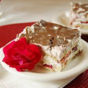 No-Bake Strawberry Ice Box Cake