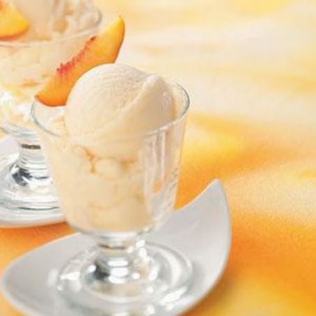 5-Minute Healthy Peach Frozen Yogurt