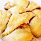 Cream Cheese and Cinnamon Crescent Rolls