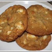 COOKIES - White Chocolate Chunk Macadamia Cookies
