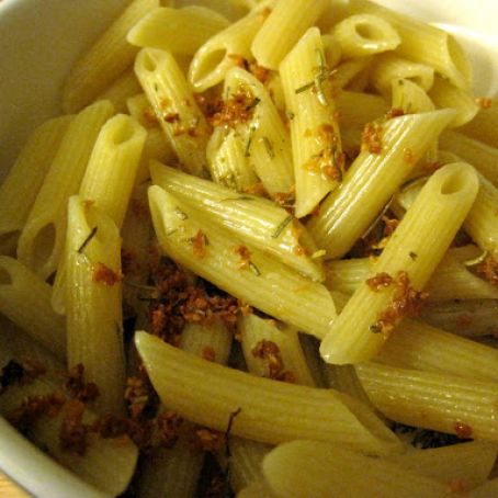 Easy Garlic & Rosemary Pasta