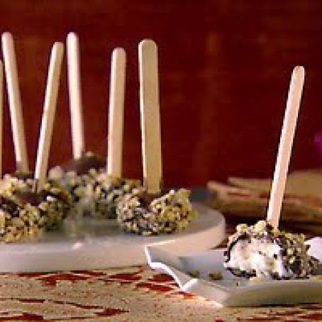 Vanilla Gelato Bites with Chocolate and Hazelnuts