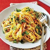 Fettuccine with Olive Oil, Garlic, and Red Pepper