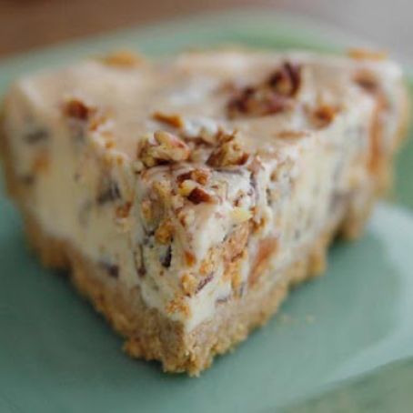 Ice Cream Pie with Easy Caramel Sauce