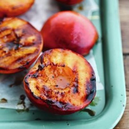 Caynne Grilled Peaches