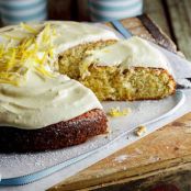 Pistachio & Lemon cake with White Chocolate Sour Cream icing