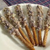 Chocolate Pretzel Yummies