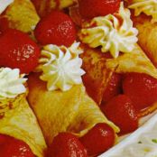 STRAWBERRY LIQUEUR PANCAKES