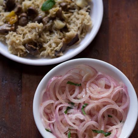 onion lachcha or onion ring salad recipe | pyaaz ka lachcha recipe