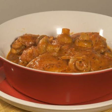 Slow-Cooked Creamy Mushroom Tomato Chicken Thighs
