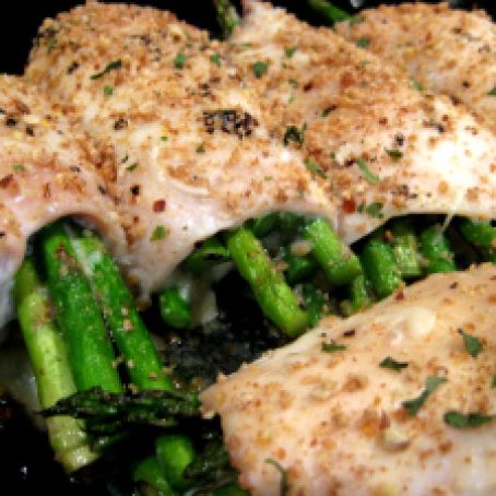 CHICKEN ROLLS WITH ASPARAGUS AND MOZZARELLA