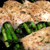 CHICKEN ROLLS WITH ASPARAGUS AND MOZZARELLA