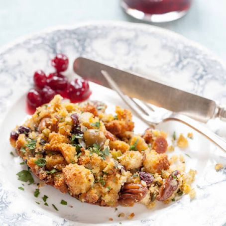 Cornbread Stuffing with Green Olives and Pecans Recipe