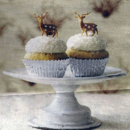 Coconut Snowball Cupcakes
