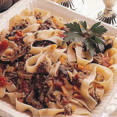 Pasta with Bolognese Meat Sauce