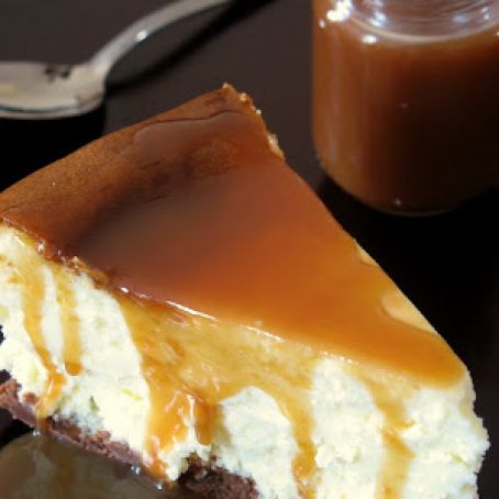 Cheesecake: Pillow Cheesecake with Caramel Sauce