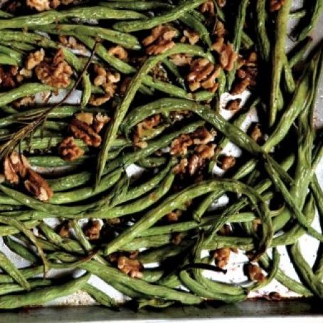 Roasted Green Beans with Walnuts and Rosemary