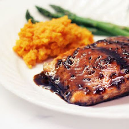 Salmon Baked with Pomegranate-Balsamic Sauce