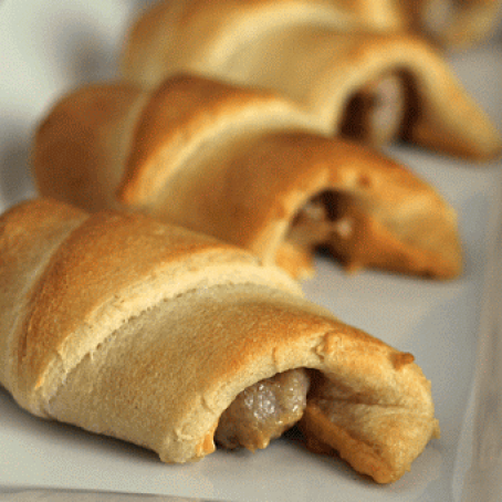 Cheesy Sausage Pigs in a Blanket