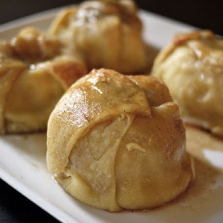 Old Fashioned Apple Dumplings