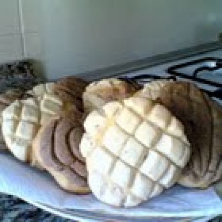 Conchas (Mexican Sweet Bread)
